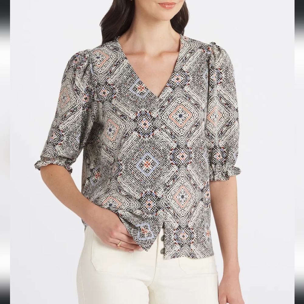 Bobeau V-Neck Button Front 3Q Sleeve Blouse, size Large
